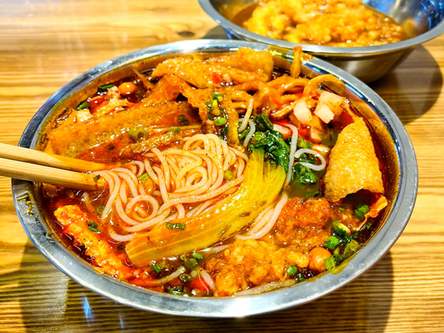 一碗美味的螺螄粉